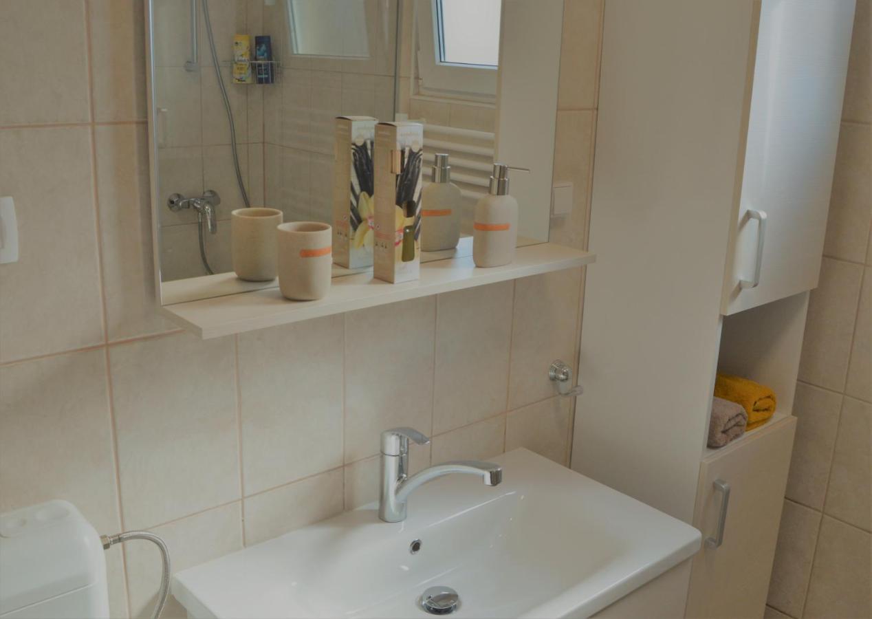 Apartma Vila Zigmund Cerknica Exterior foto